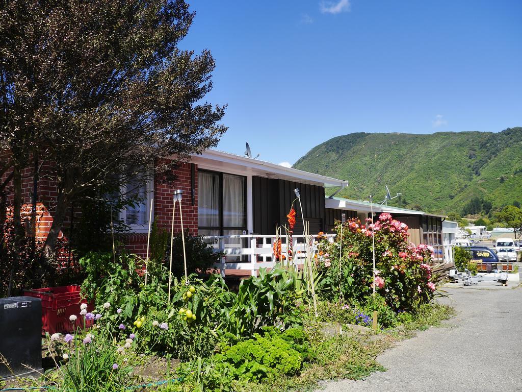 Atlantis Backpackers Picton Exterior foto